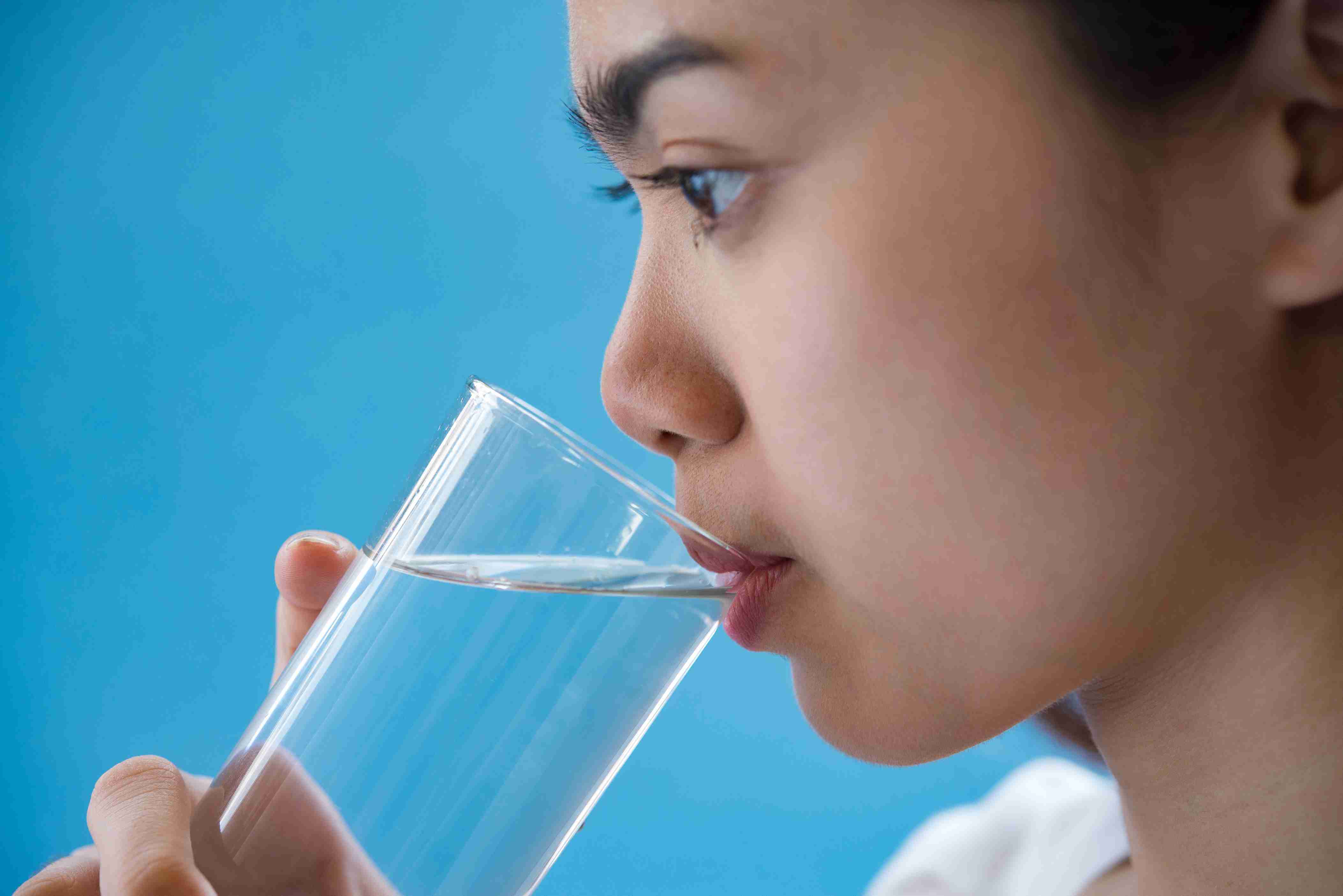 Panduan Lengkap Mengenai Standar Air Minum Isi Ulang di Indonesia